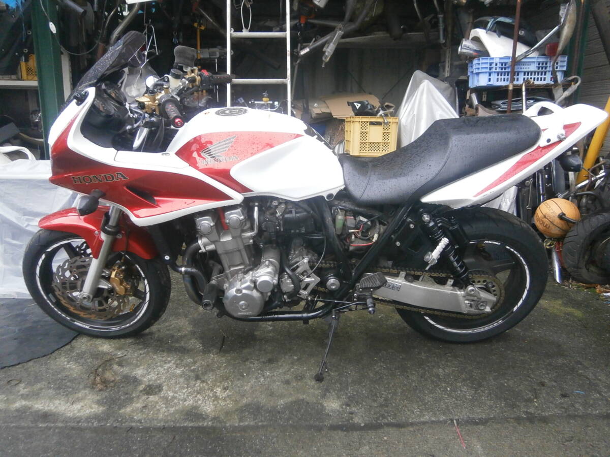 CB1300SFスーパーボルドール　SC54　平成19年式　車検令和6年6月まで　実働　訳アリ　部品取り_画像5