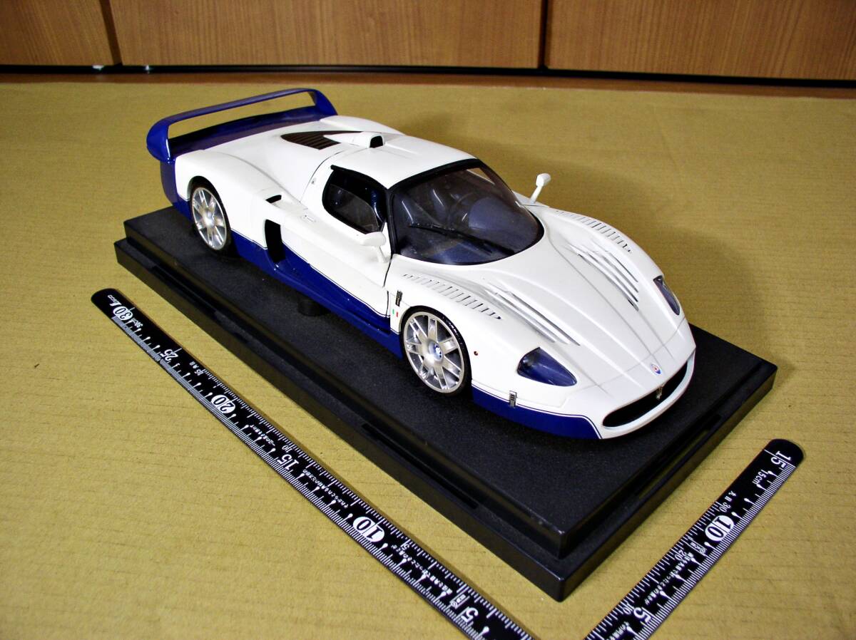 ★限定品 希少 マセラティ MC12 1/18 精密模型 ミニカー HOT WHEELS スーパーカー 旧車 おもちゃ アンティーク 当時物 ビンテージ★の画像1