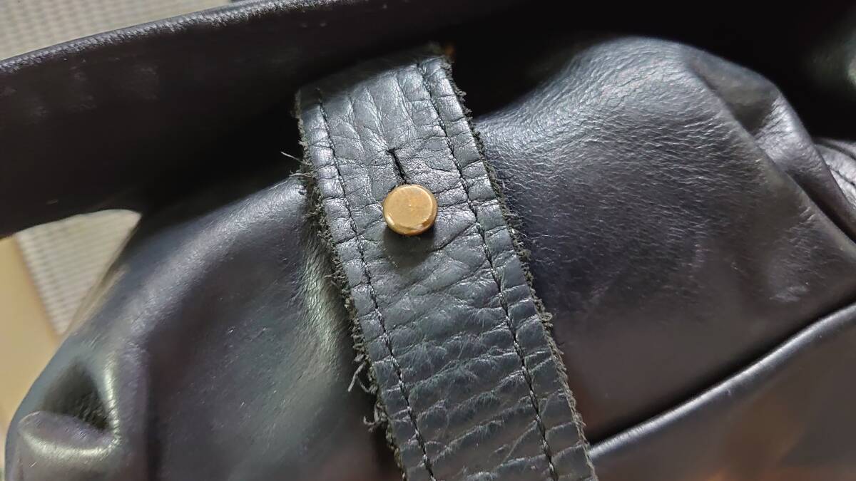 ブランドバッグ・財布等大処分：イギリス製・Jas M.B.・ジャスエムビー・レザーショルダーバッグ・留め具欠品の画像7