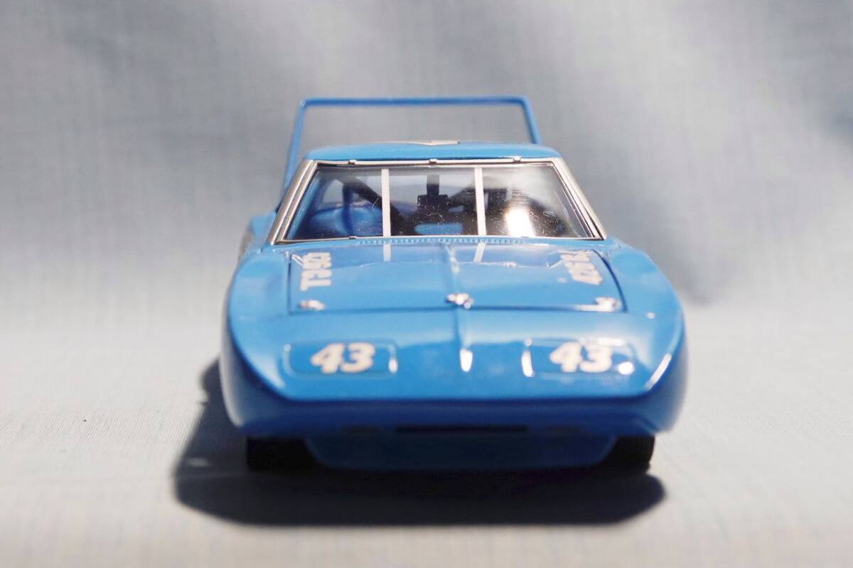 1/24 レーシングチャンピオン プリムス スーパーバード ペティ#43 中古品の画像4