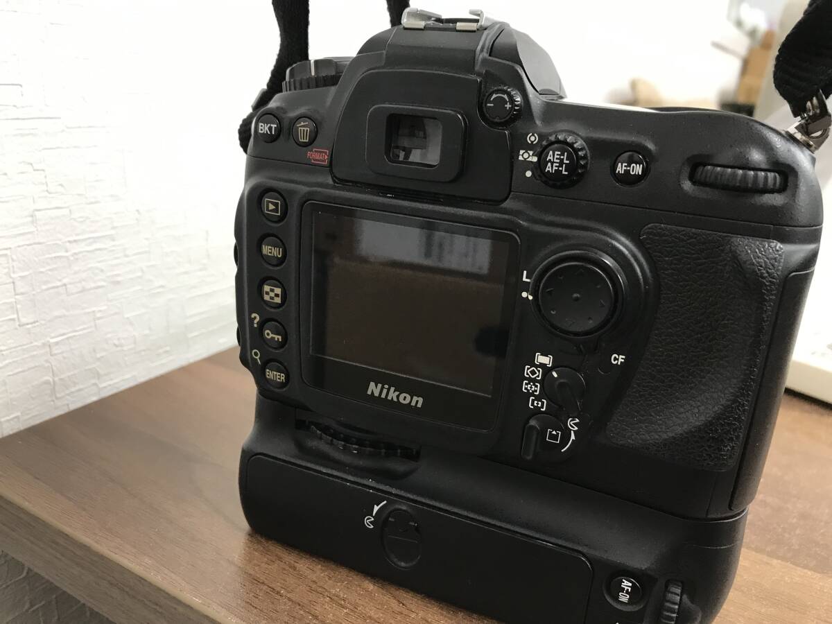Y82 Nikon ニコン D200 動作確認済み デジタル一眼レフカメラ レンズ付き 専用ベルト・充電アダプター・取扱説明書付きの画像5