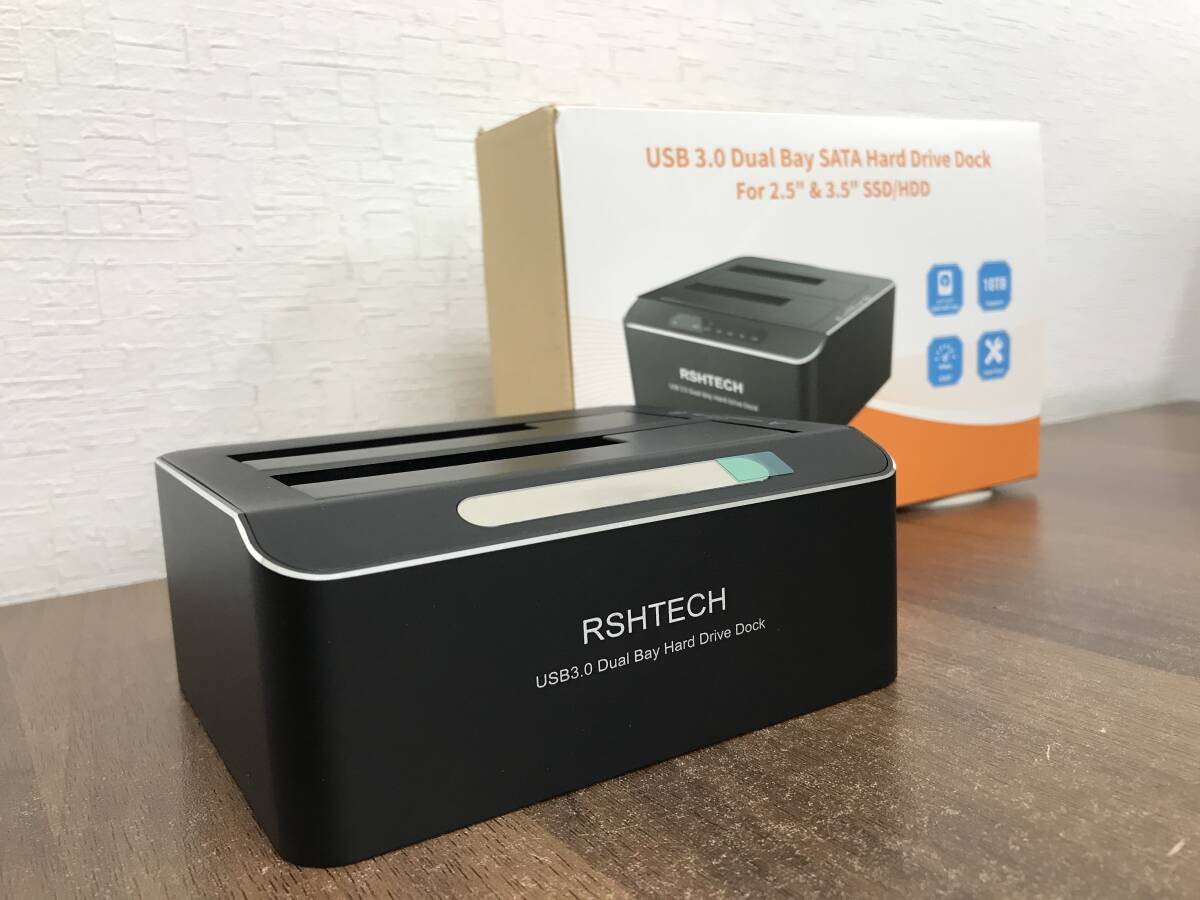 Y83 【未使用品】RSHTECH USB3.0 Dual Bay SATA Hard Drive Dock For 2.5”＆3.5” SSD/HDD HDDスタンドの画像1