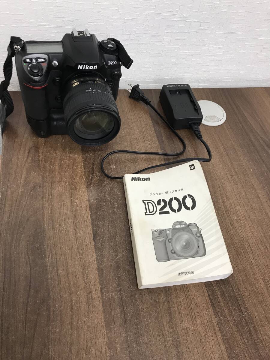 Y82 Nikon ニコン D200 動作確認済み デジタル一眼レフカメラ レンズ付き 専用ベルト・充電アダプター・取扱説明書付きの画像9