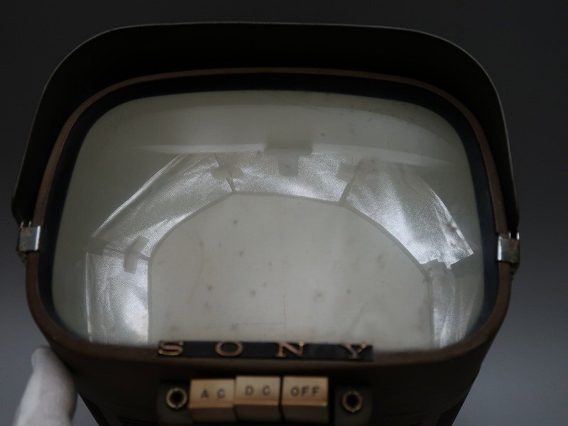 【青宝】042211SONY ソニー トランジスタ テレビ 8-301J 1960年代 昭和レトロ ジャンク品 （2617949/284）の画像5