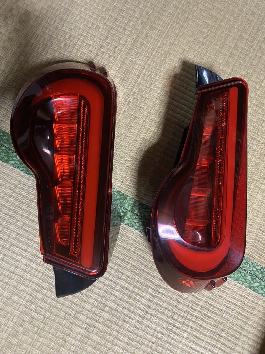 【レア】ヴァレンティ ジュエルLEDテールランプREVO US限定モデル(レッドレンズ/マッドブラック VALENTI JEWEL LED TAIL LAMP REVOの画像1