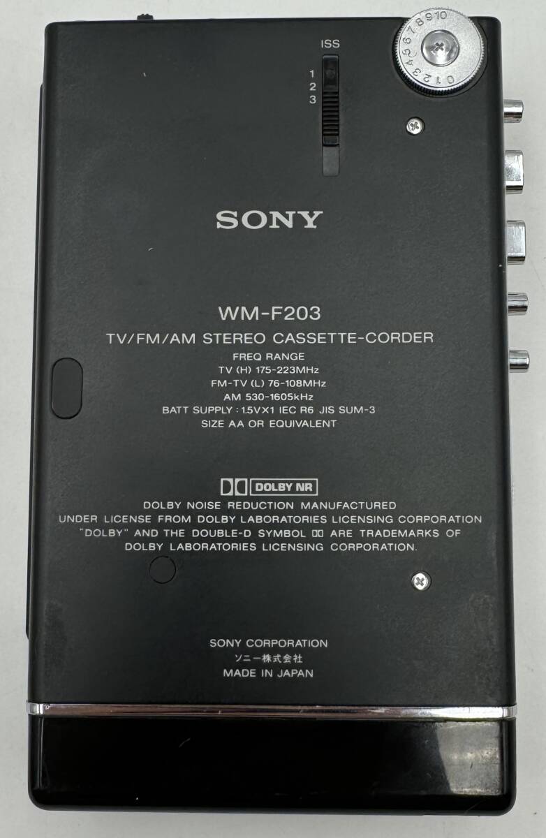  N1955 【ジャンク品】SONY ソニー カセットウォークマン WM-F203 通電確認OKの画像3