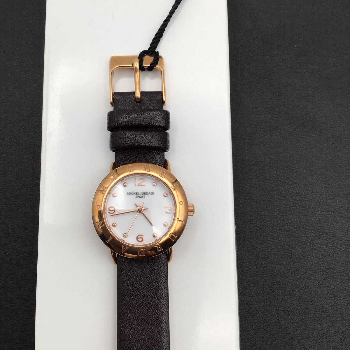 （宝）【同梱可】1スター　未使用　腕時計 Michel Jurdain クォーツ レディース　ゴールド系　皮ベルト　3針時計　稼働品