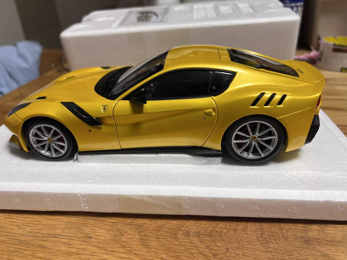 1円スタート 超美品 BBR 1/18 Ferrari F12 tdf Giallo Tristrato フェラーリ イエローの画像4