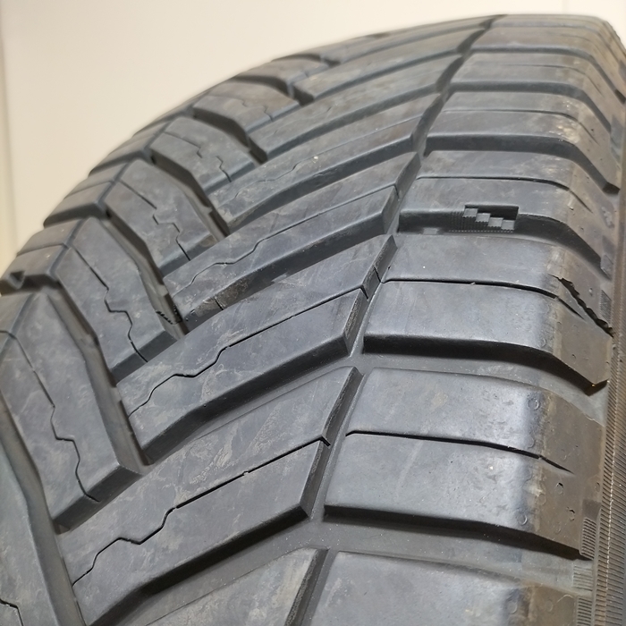 MICHELIN ミシュラン 215/60R17 109/107T AGILIS CROSS CLIMATE C 夏タイヤ サマータイヤ 1本 [ A3556 ] 中古タイヤ_画像3