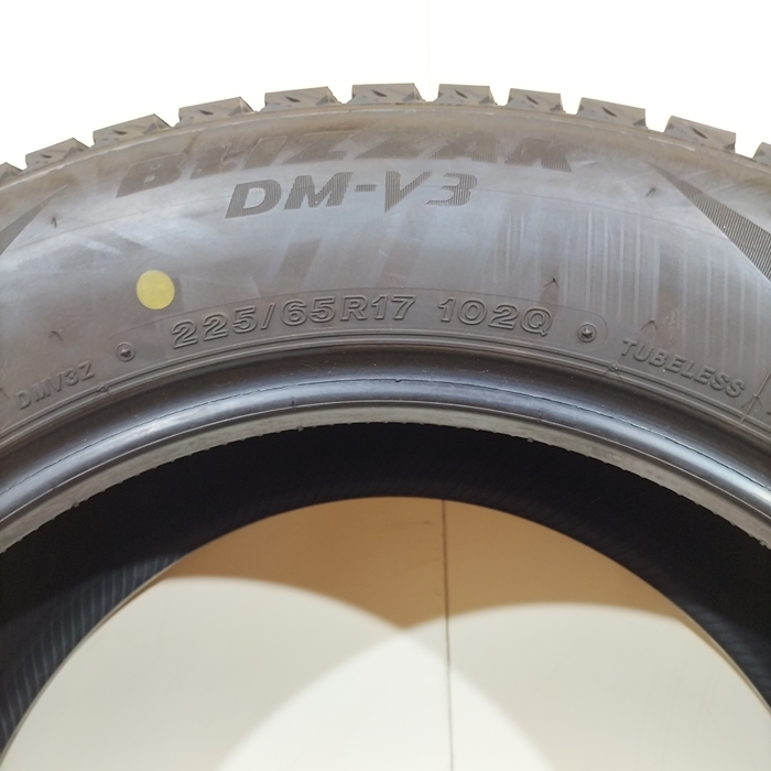 BRIDGESTONE ブリヂストン 225/65R17 102Q BLIZZAK DM-03 スタッドレスタイヤ 冬タイヤ 4本セット [ W2812 ] 中古タイヤ_画像7