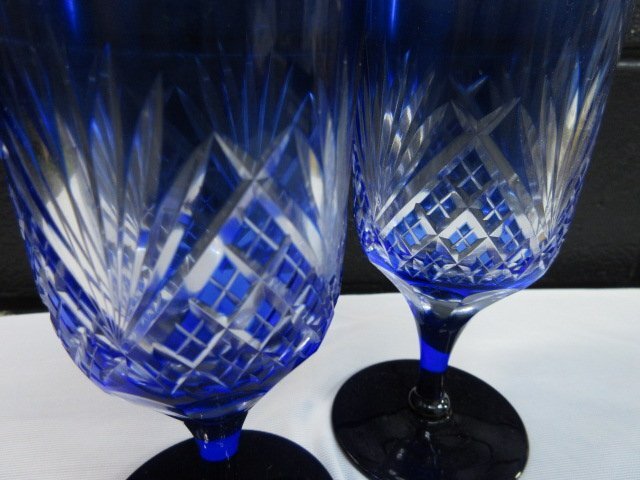 s2855 上海切子 ペアグラス 手作りガラス ワイングラス 色被せガラス 2客 贈り物 陶器 工芸品 木箱付きの画像3