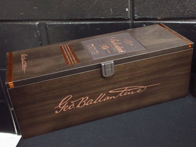 t5149 バランタイン ボトルケース2点 ボックスのみ  30年 木箱 空箱 小物入れ スコッチ ウイスキー AGED 30 YEARS Ballantine’ｓの画像2