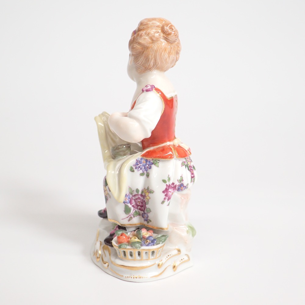 【1円/新品同様】 Meissen マイセン 庭師の子供達シリーズ エプロンの少女 オブジェ