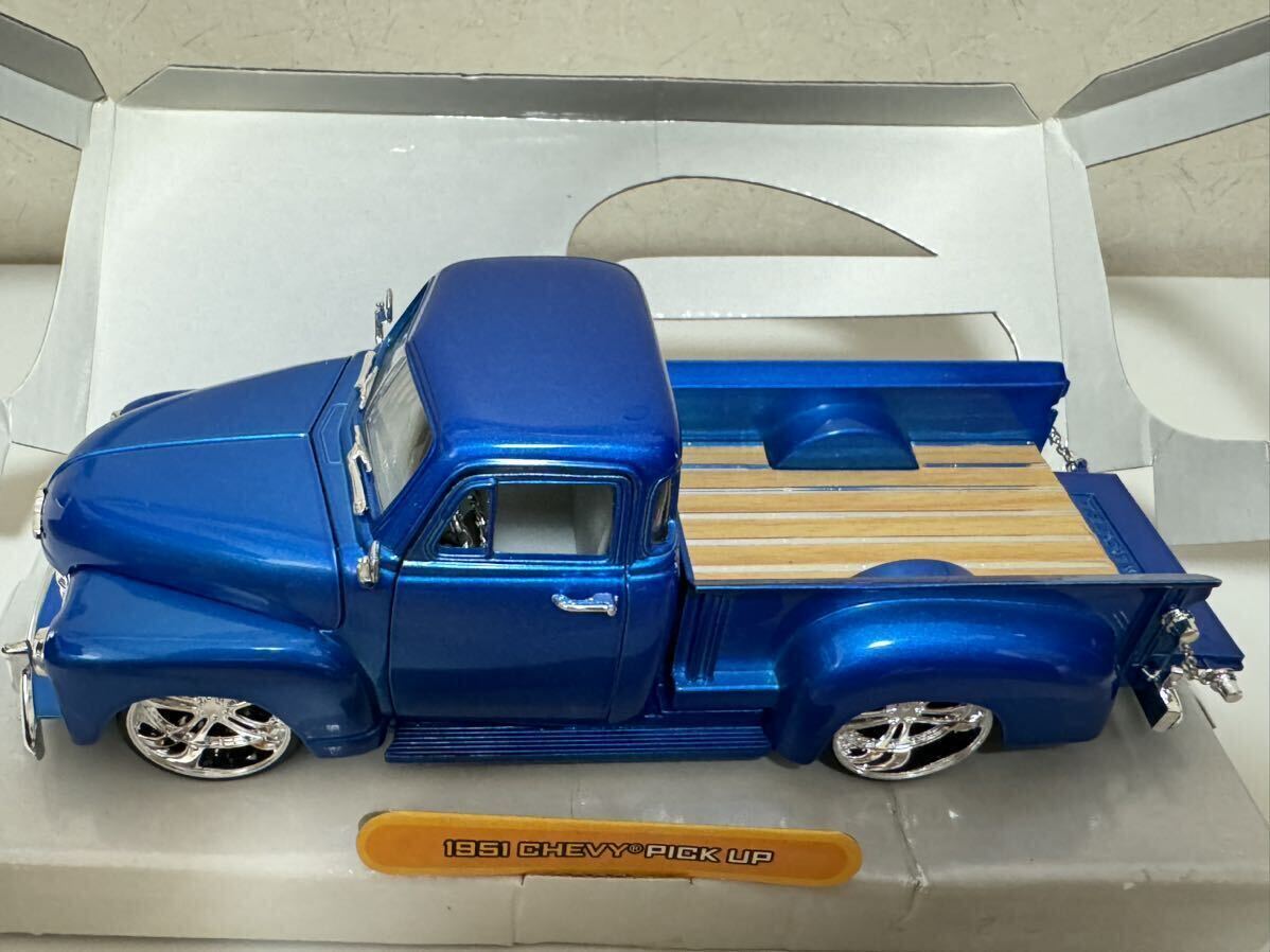 Jada TOYS DUB CITY OLD SKOOL 1951 year CHEVY PICK UP blue metallic 1/24 scale 