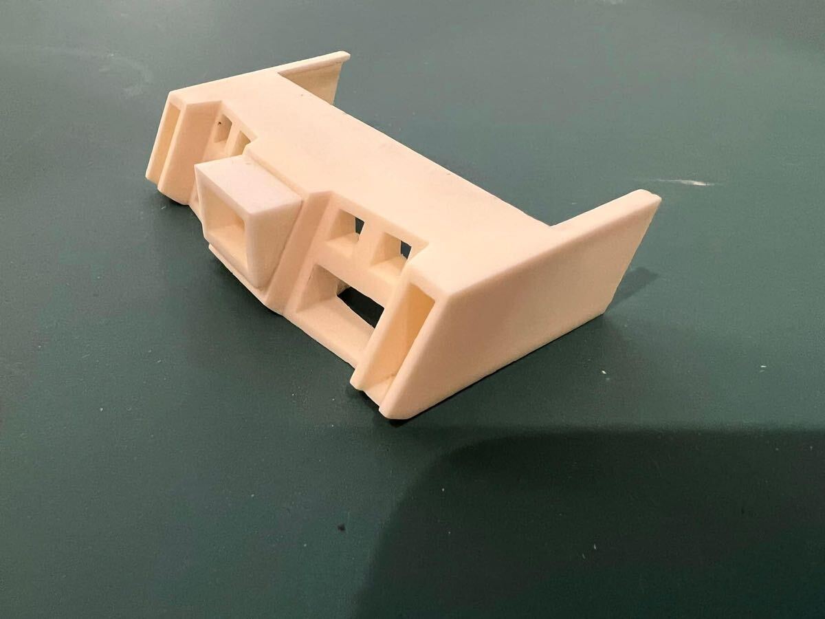 1/32 truck large resin made russell return bumper including carriage 