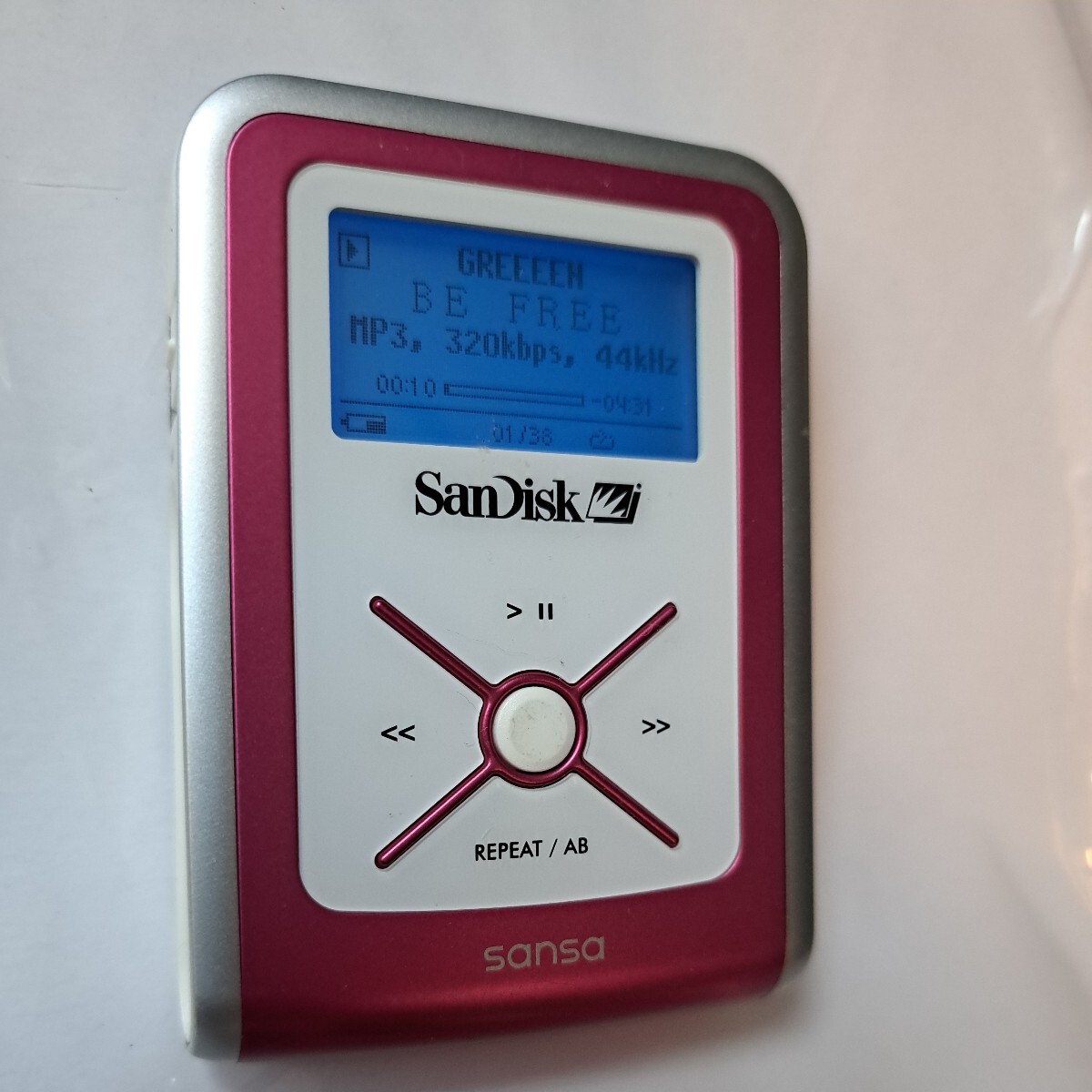 SanDisk sansa e130 512MB デジタルオーディオプレーヤー 音楽プレーヤーの画像1