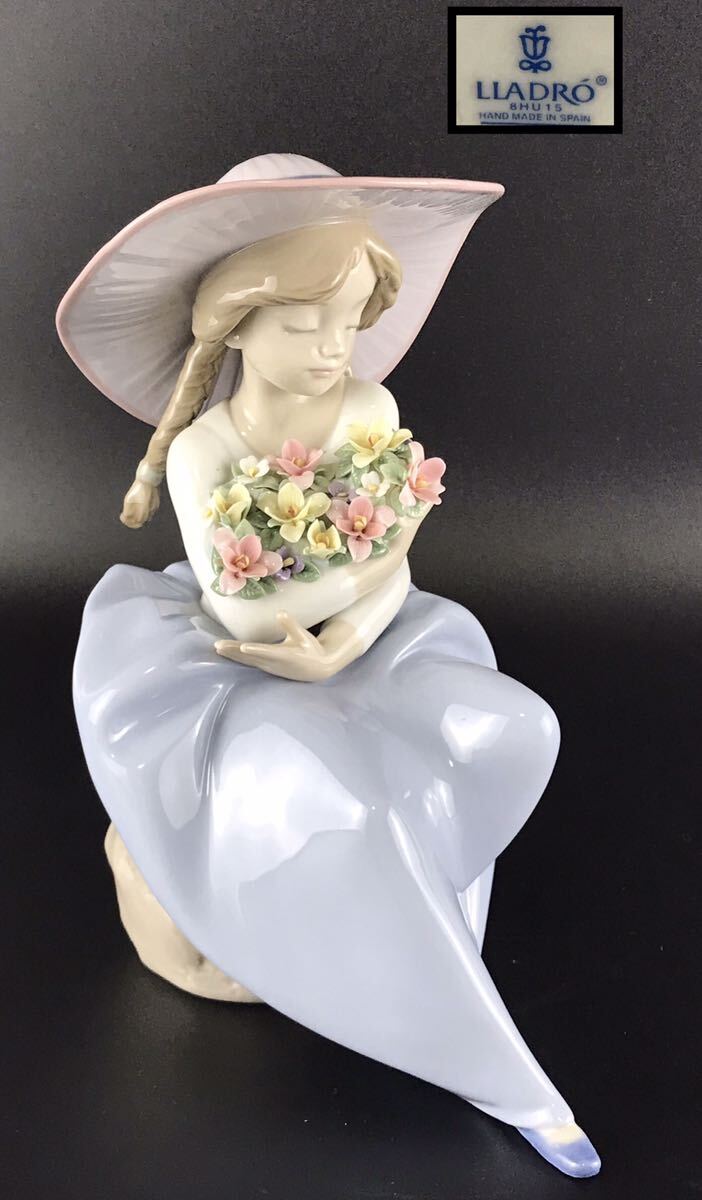 1000円〜■★LLADRO ★リヤドロ 花の香りにつつまれて フィギュリン 高さ21cm 陶器人形 置物 1点★okoy2607391-154★c11170_画像1