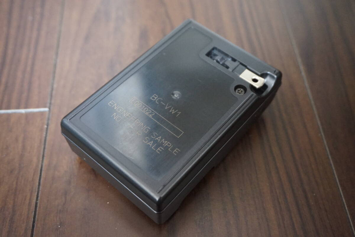【美品/使用感なし】ソニー　Sony 純正リチウムイオン電池充電器　BC-VW1　（NP-FW50　電池用）_画像2