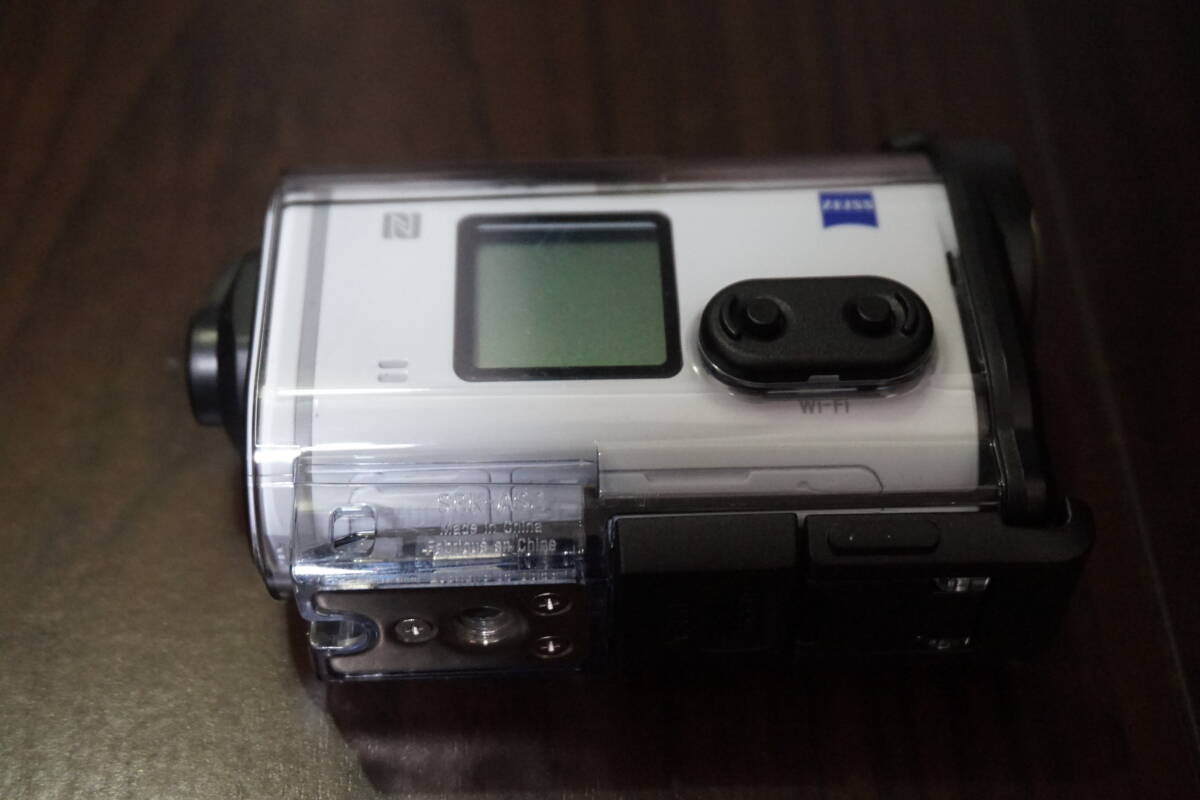 【中古/美品】Sony ソニー　デジタルHDビデオカメラレコーダー アクションカム 　HDR-AS200V_画像4