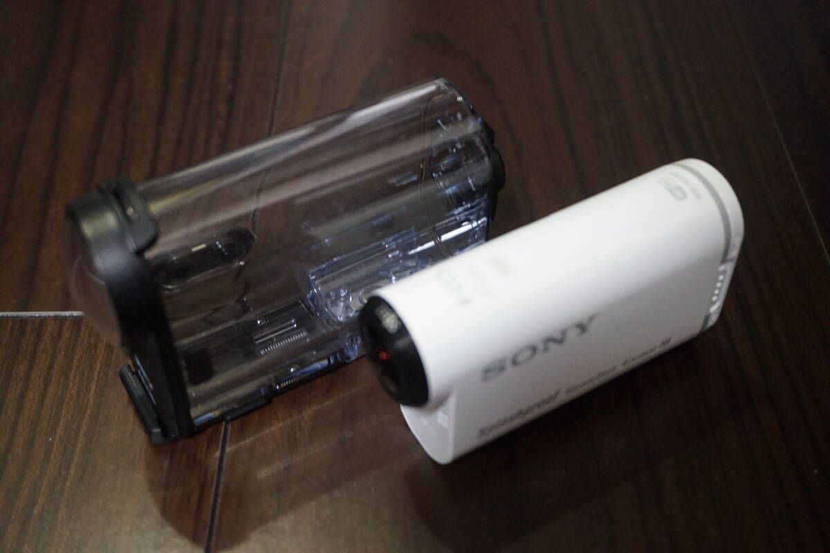 【中古/美品】Sony ソニー　デジタルHDビデオカメラレコーダー アクションカム 　HDR-AS200V_画像1