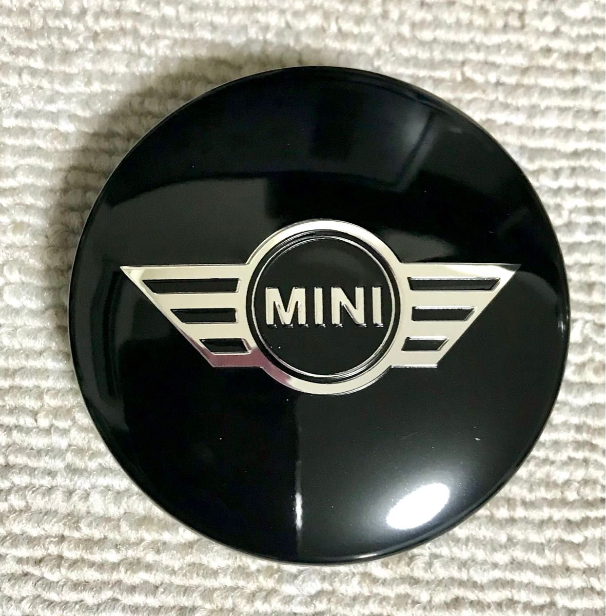 ミニクーパー　MINI　ブラック ホイールセンターキャップ　F系　56mm 4個セット　ウィング