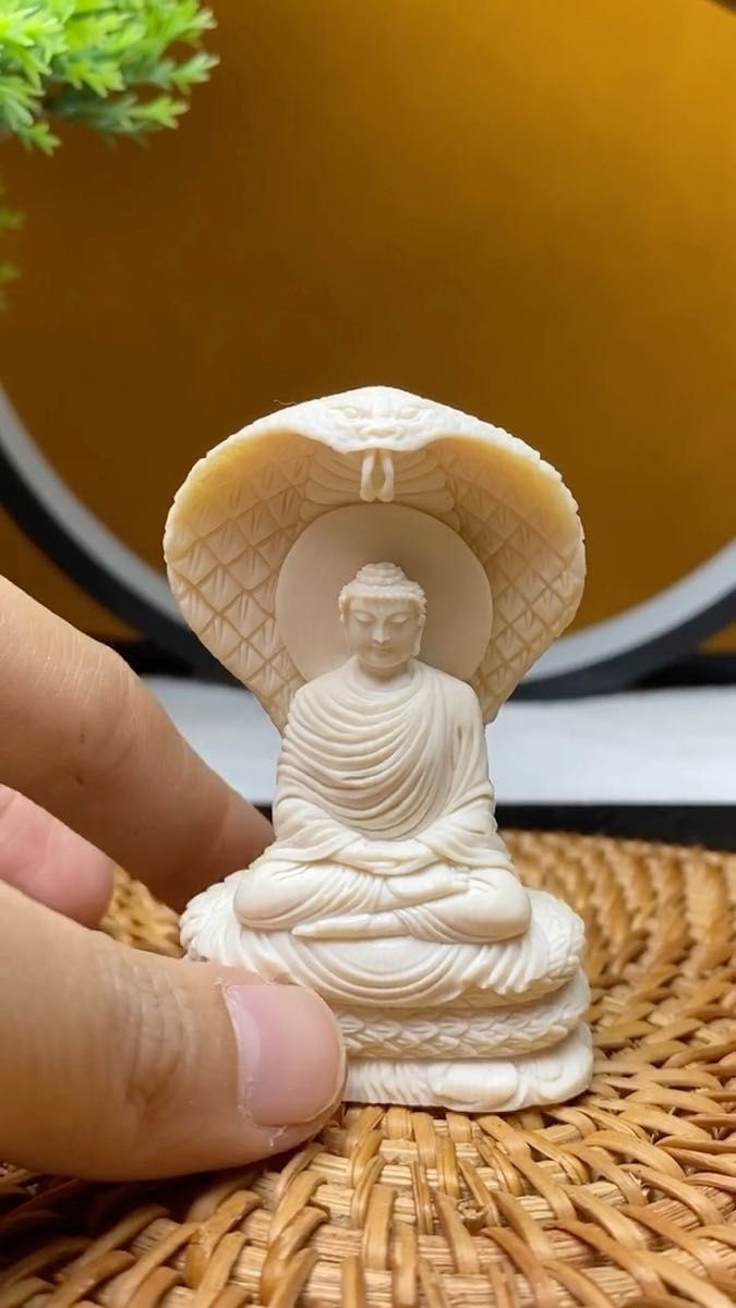 天然マンモス牙美しい手作り彫刻 龍行天下 保健球|Yahoo!フリマ 天然マンモス牙美しい手作り彫刻 龍行天下 保健球|Yahoo!フリマ