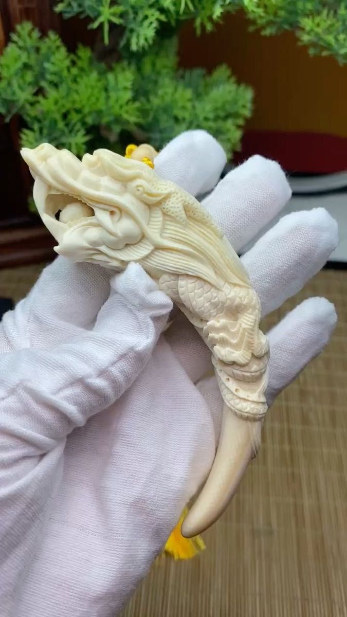 天然マンモス牙美しい手作り彫刻　2 盤龍牙尖　握り物