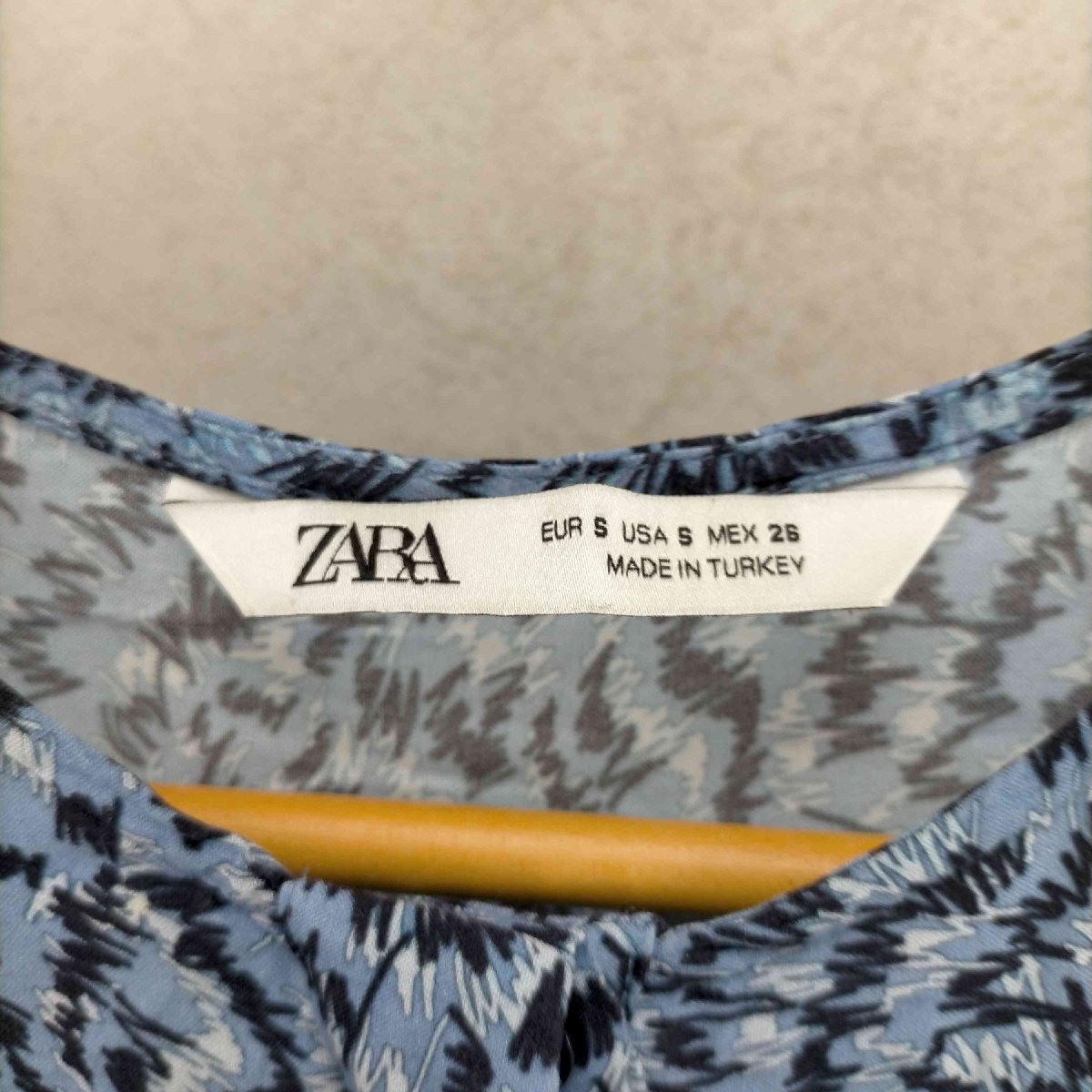 ZARA(ザラ) 総柄 ギャザーデザインワンピース レディース JPN：S 中古 古着 0423_画像6