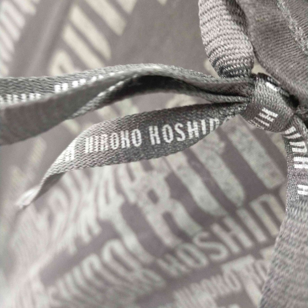 HIROKO KOSHINO(ヒロココシノ) 総柄ロゴプリントハイネックS/Sプルオーバー レディース 表 中古 古着 0644_画像6