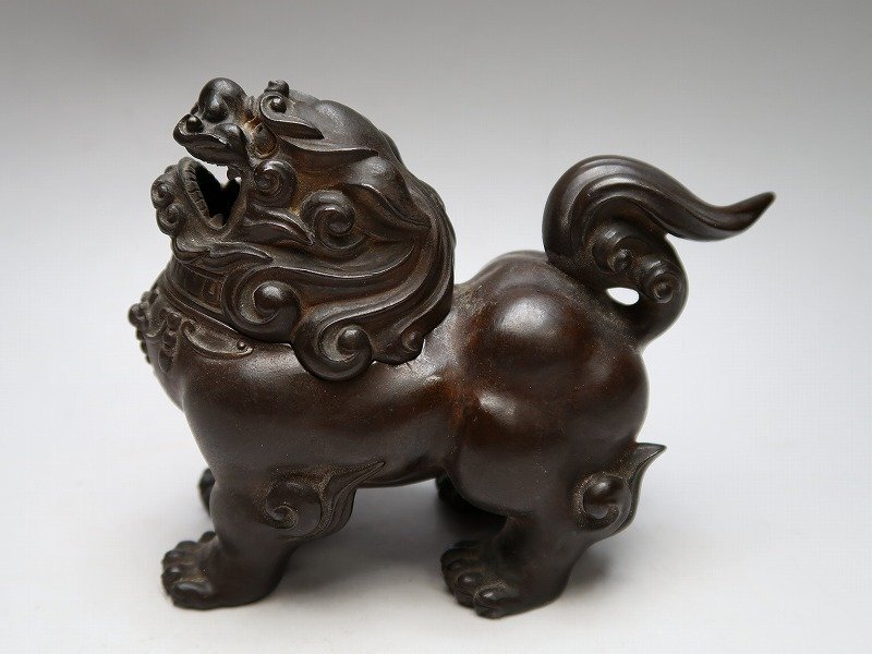 041717古銅製　獅子彫刻香炉　在銘　明治金工　東洋彫刻　24041707_画像1