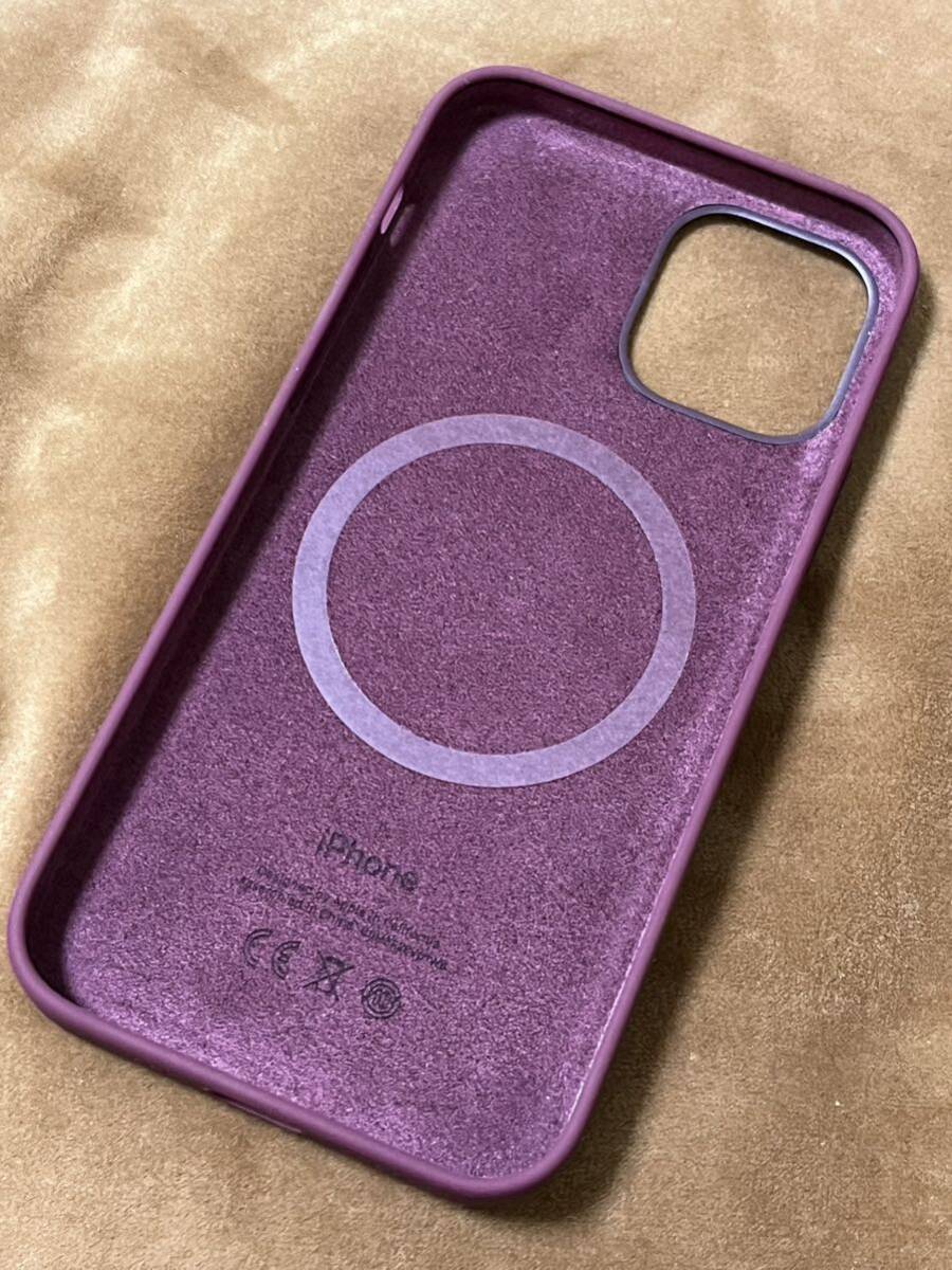 [ beautiful goods ] original iPhone 12 / 12 Pro silicon case * plum 