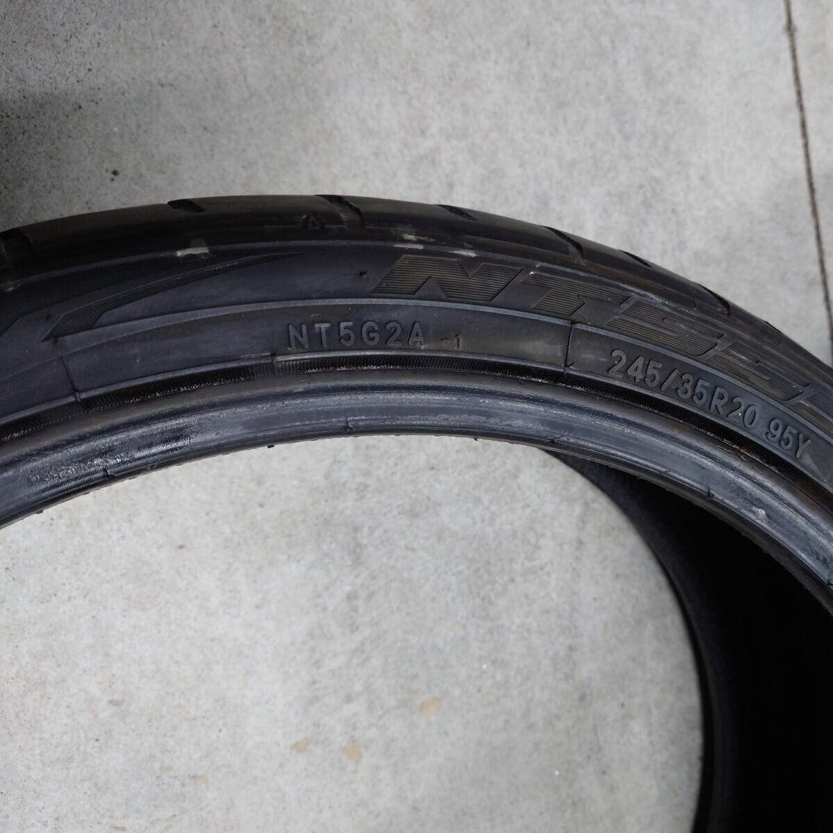 NITTO NT555 245/35 r20 2本 中古の画像6