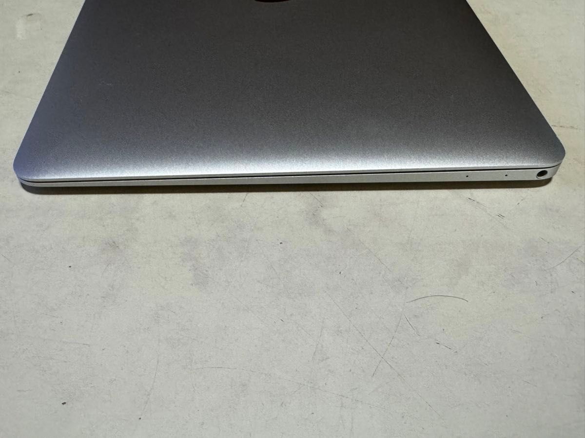 MacBook2017 シルバー core m3 メモリ8GB SSD 256GB Windows11 MacBook2017 シルバー core m3 メモリ8GB SSD 256GB Windows11