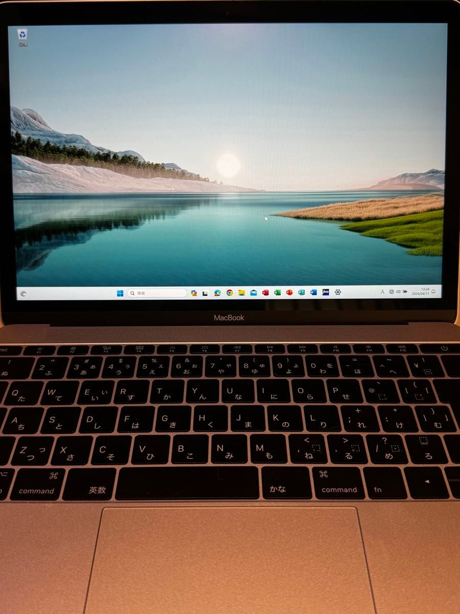 MacBook2017 シルバー core m3 メモリ8GB SSD 256GB Windows11 MacBook2017 シルバー core m3 メモリ8GB SSD 256GB Windows11