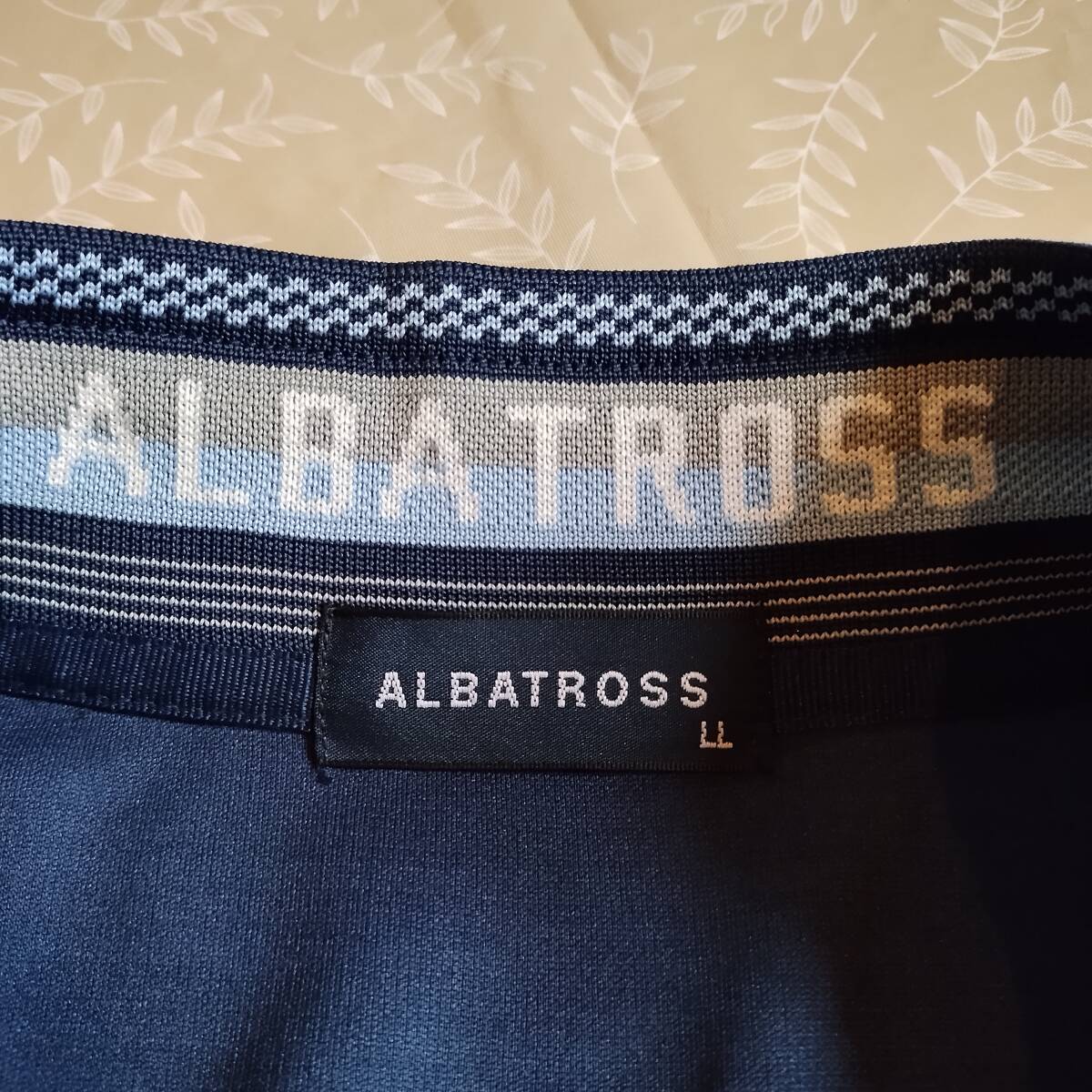 未使用品　 アルバトロス　半袖シャツ　サイズＬＬ　DRY ＆ COOL　速乾超薄手生地　反射でややキラキラ　涼しき心地よいドライ感　　_画像5