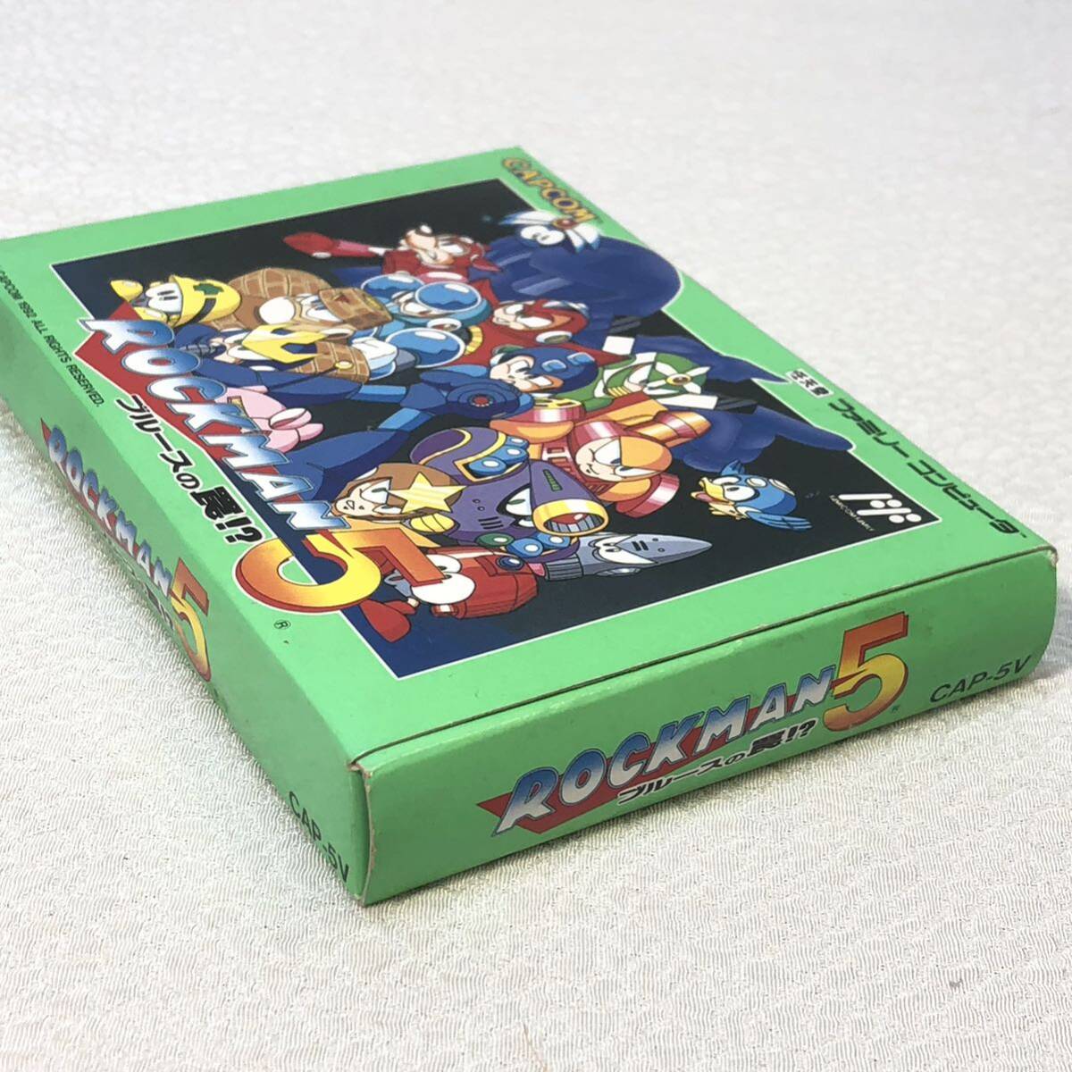 FC カプコン ロックマン5 ブルースの罠 ファミコン ソフト 箱付き レトロゲーム カセット 中古 現状品_画像4