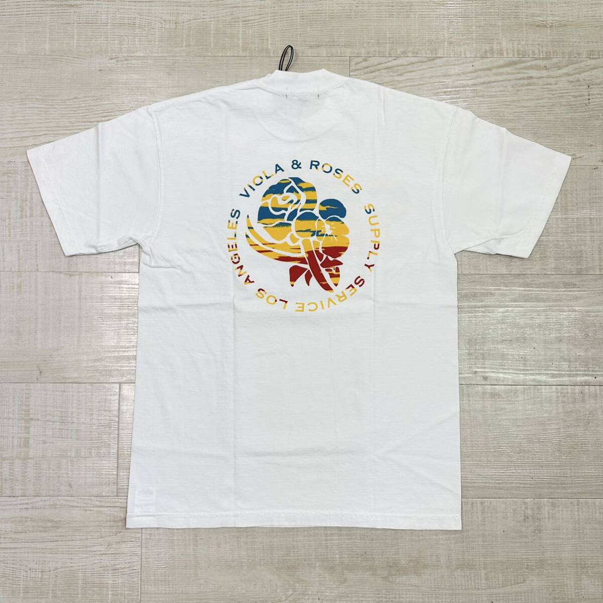 新品 WIND AND SEA ウィンダンシー x VIOLA & ROSES ビオラアンドローゼス WDS TROPICAL FLOWER T-SHIRT ロゴ Tシャツ ホワイト サイズ M_画像2