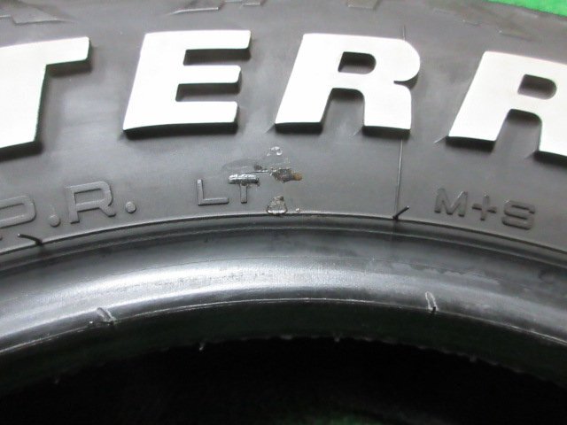 M128【送料無料 SALE品】215/65R16 109/107 8PR 超溝高 8~8.5分山 マッドタイヤ ホワイトレター ♪ 21年製 4本 激安 ハイエース キャラバンの画像9