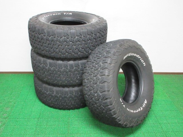 Z073【送料無料 在庫処分】33×12.50R15 108R 6PR 超溝高 8~8.5分山 マッドタイヤ BF Goodrich All-Terrain T/A KO2 ホワイトレター ♪ 4本の画像1