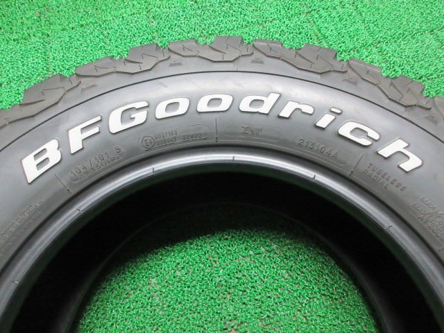 Z088【送料無料 在庫処分】235/70R16 104/101 6PR BF Goodrich All-Terrain T/A KO2 マッドタイヤ ホワイトレター 2本 デリカ D:5 ジムニーの画像6