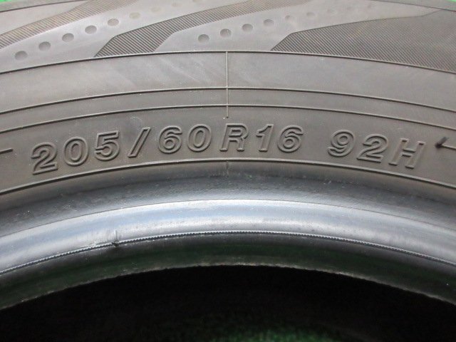 M175【送料無料】205/60R16 超溝高 8~8.5分山 ヨコハマ 夏タイヤ BluEarth-RV RV03 22年製 1本 激安 プリウスα ヴォクシー ステップワゴン_画像5