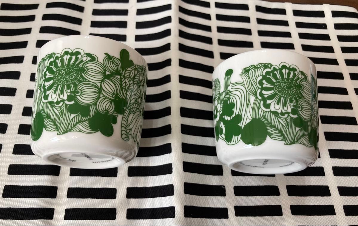 未使用　marimekko SIIRTOLAPUUTARHA マリメッコ　カップ　シイルトラプータルハ