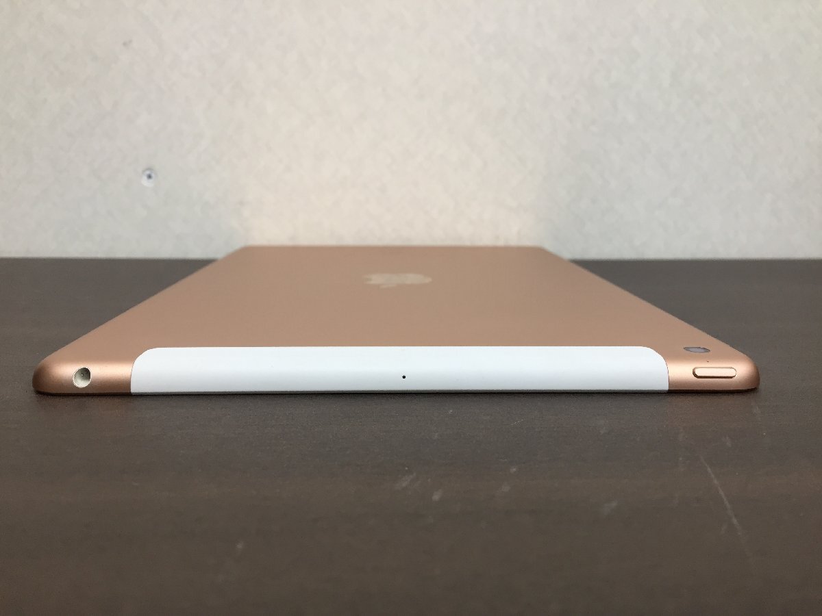 Apple iPad7 32GB 10.2インチ 縁側ヒビ割れ バッテリー90％ A2198 MW6D2J/A 第7世代 ゴールド 現状品 動作品の画像3