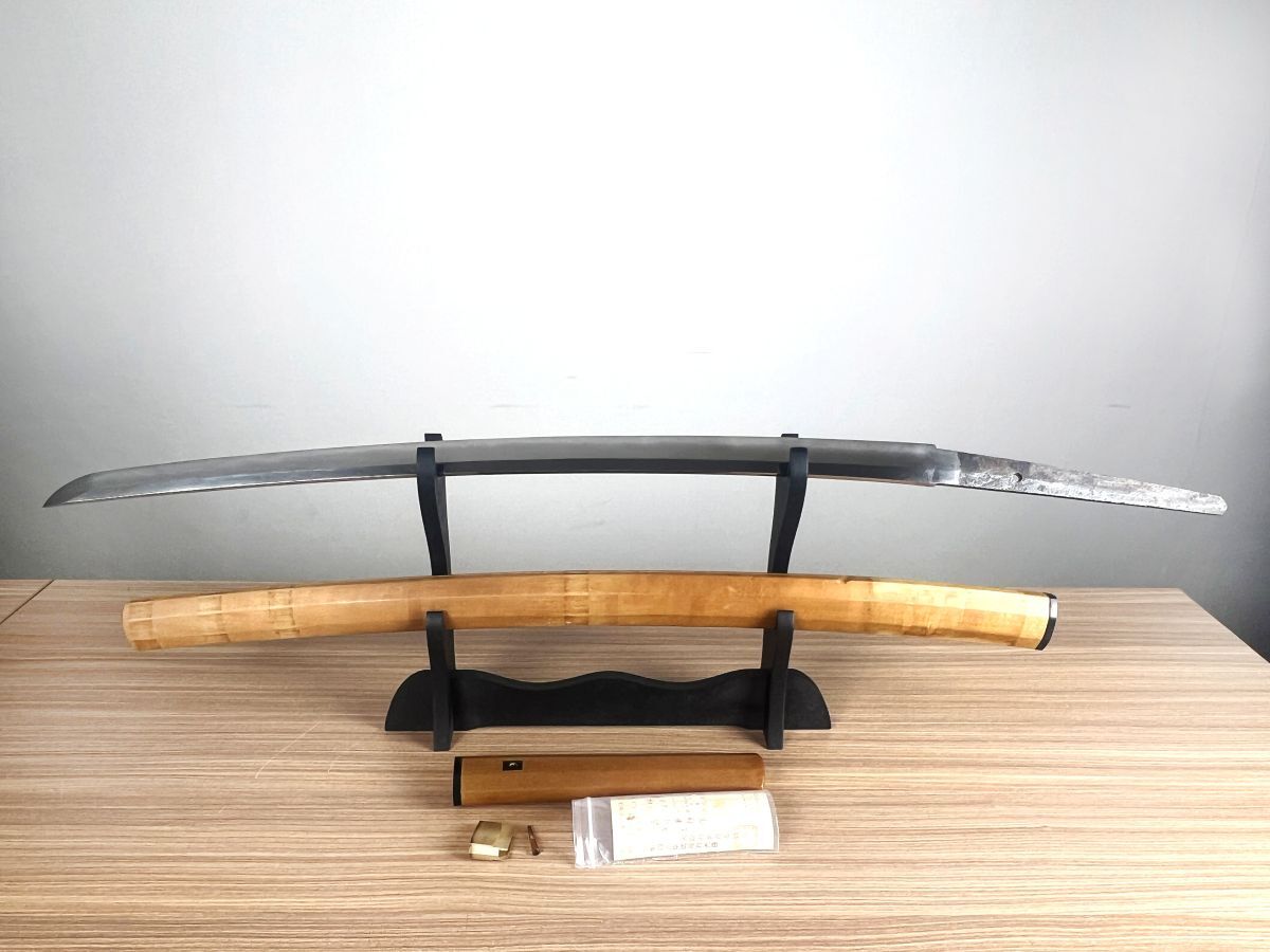 ★日本刀　前川兼続 　刀剣　白鞘　全長85.2cm　刃長64.3cm　反り1.6cm 重量770g★_画像1