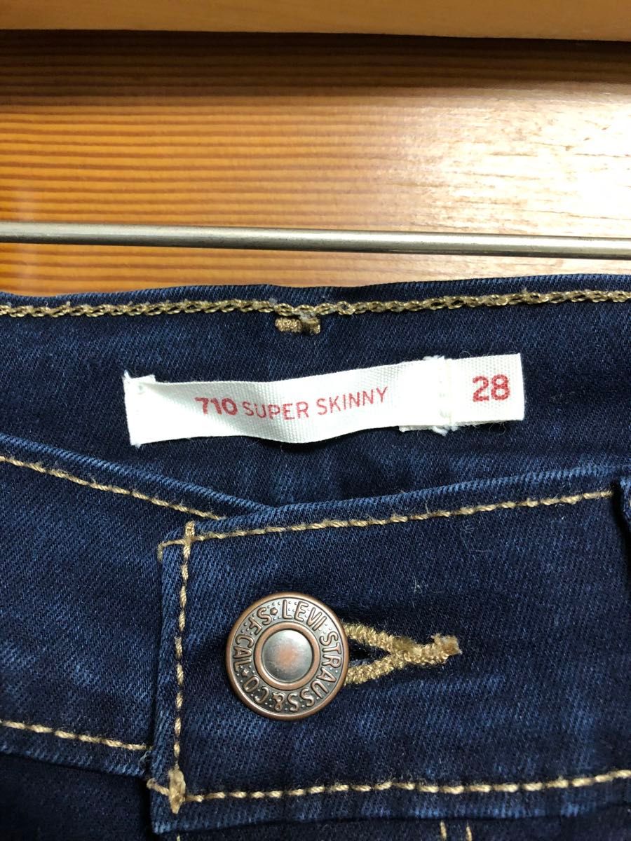 Levi's710 リーバイス デニムストレッチスキニーパンツ  サイズ28