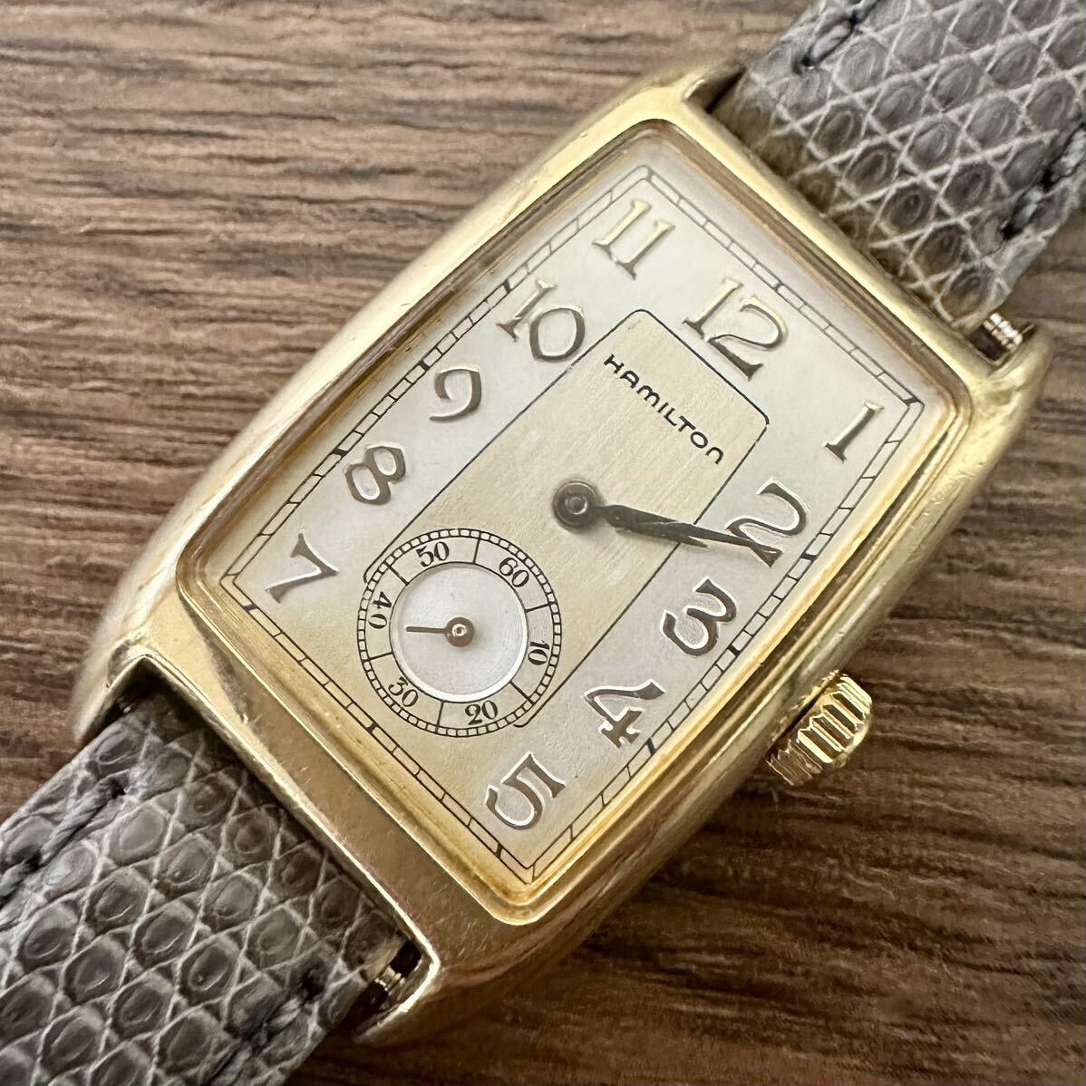 【1円〜】Hamilton ハミルトン 腕時計6240 ゴールド スモールセコンド メンズ ボーイズ クオーツ 稼働品の画像1