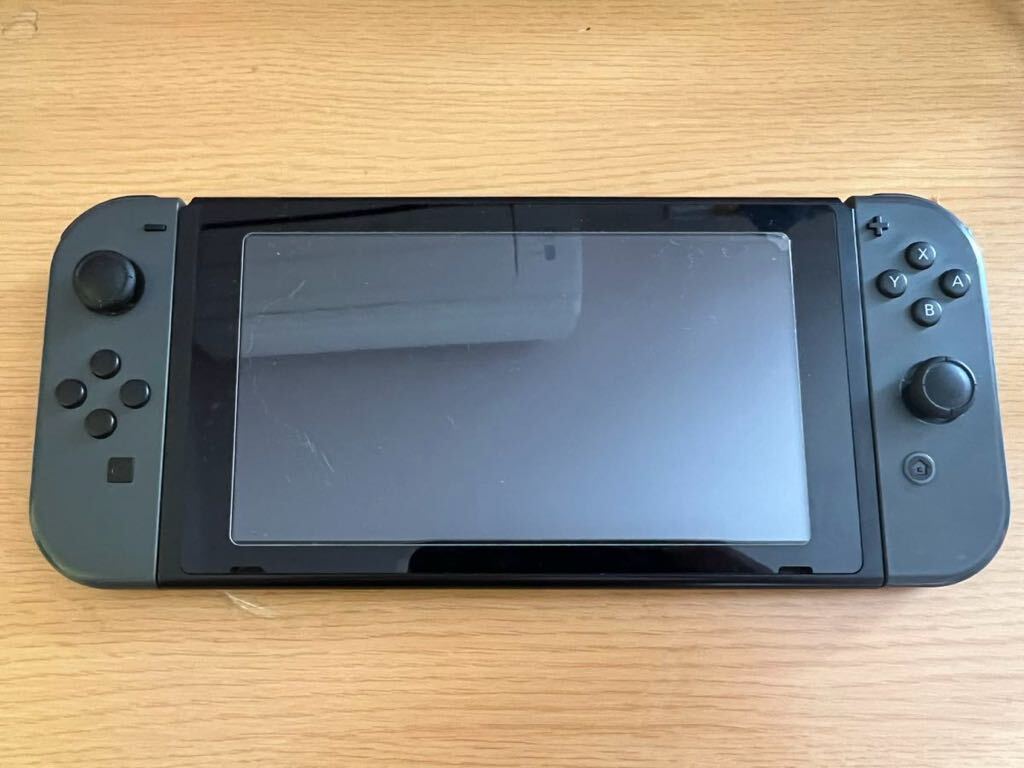 【美品】Nintendo Switch グレー 初期化済み ガラスケース付きの画像1