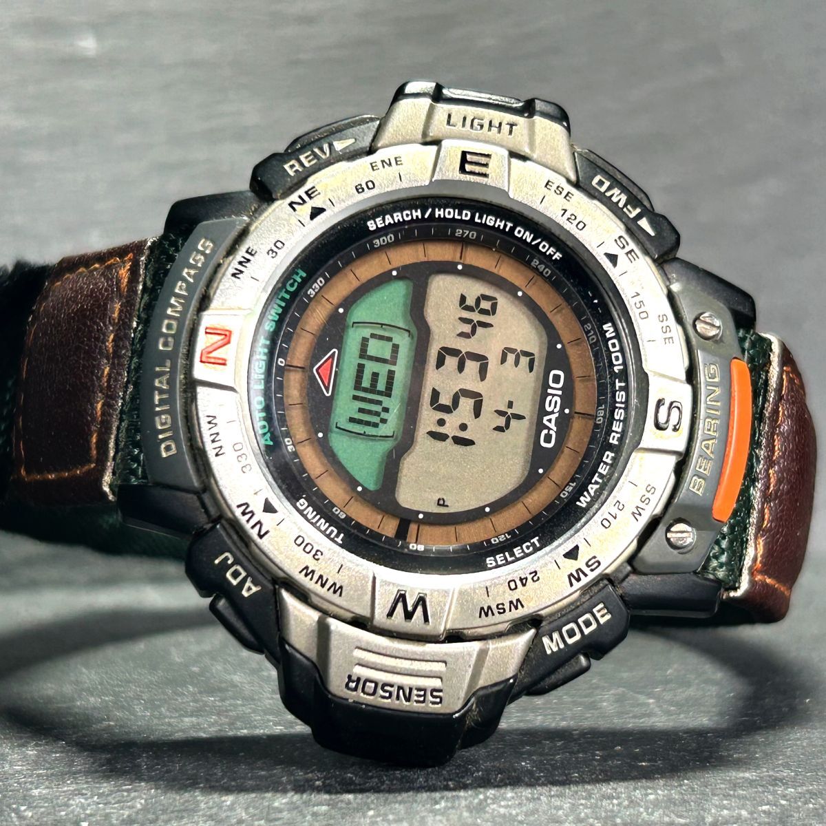 CASIO カシオ PROTREK プロトレック PRT-35 腕時計 クオーツ デジタル 温度センサー デジタルコンパス 多機能 新品電池交換済み 動作確認済の画像4