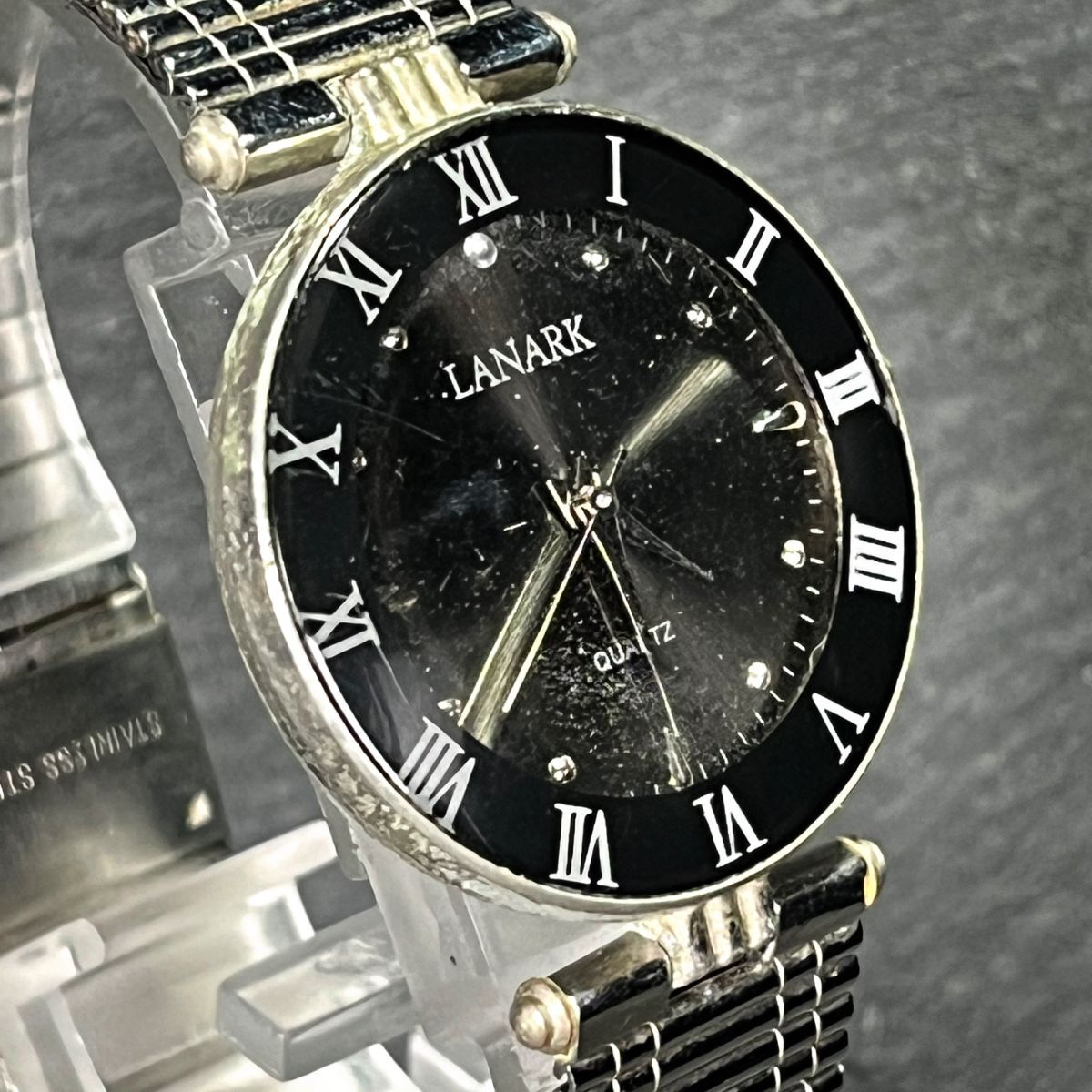 LANARK ラナーク 2113 ユニセックス 腕時計 アナログ クオーツ 3針 ラウンド ブラック文字盤 シルバー ステンレス メタルベルト ローマ数字の画像3