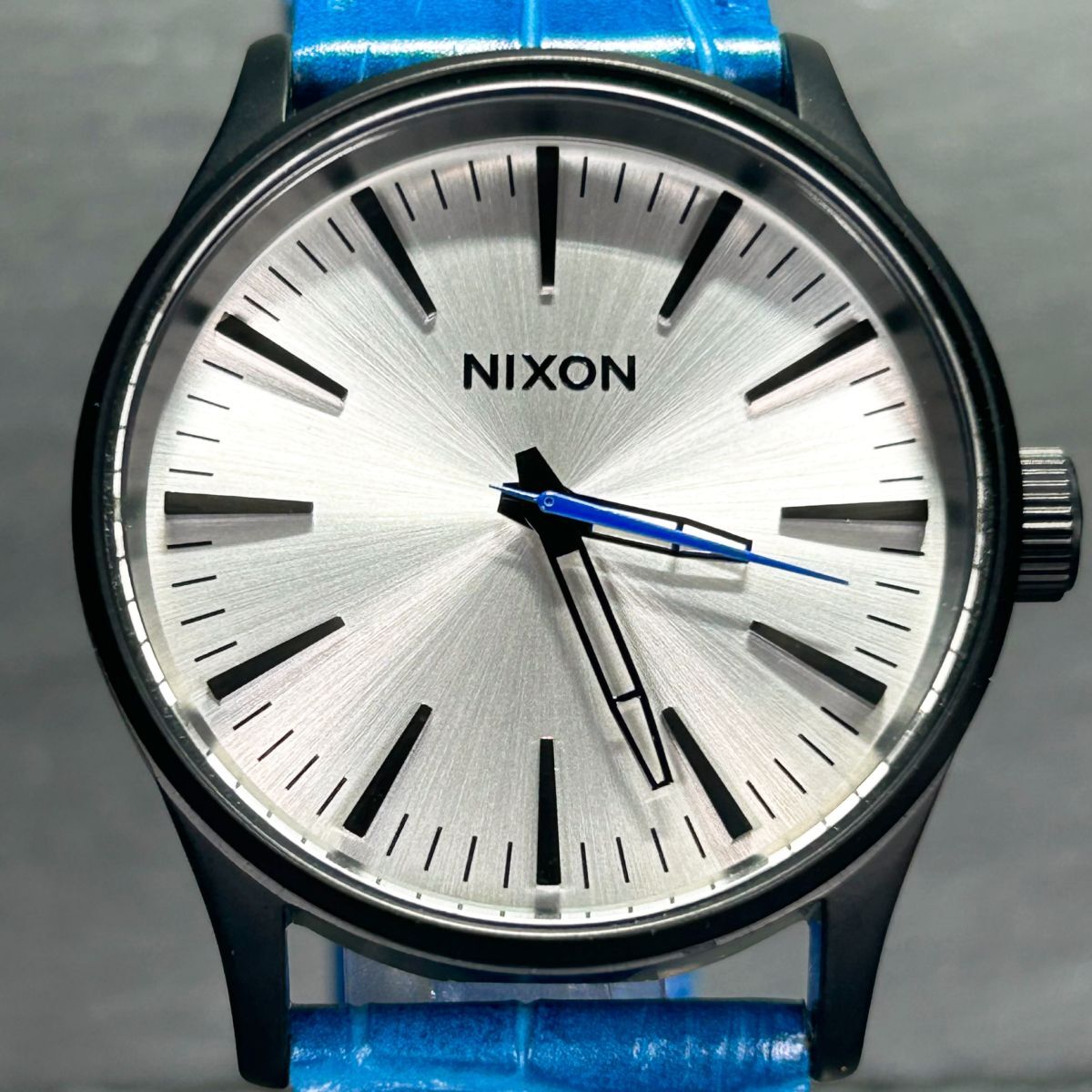 超美品 NIXON ニクソン THE SENTRY 38 セントリー38 A3772131 腕時計 クオーツ アナログ 3針 レザーベルト 新品電池交換済み 動作確認済みの画像3